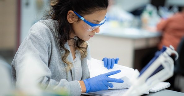 Carlow student working in a lab